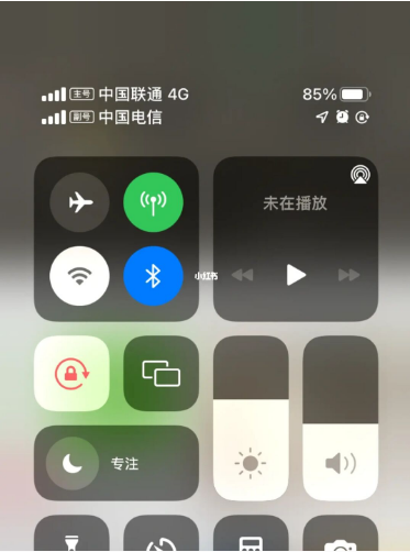 安仁苹果手机维修分享iPhone双卡信号解决办法 